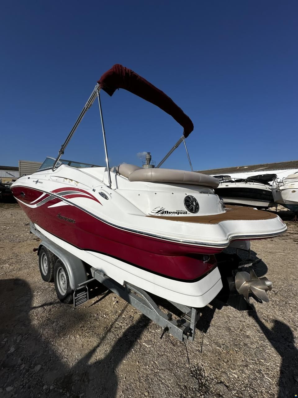 Hurricane Boats Sundeck 2400