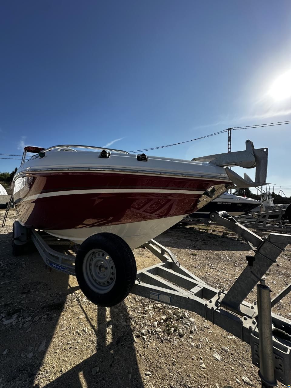 Hurricane Boats Sundeck 2400