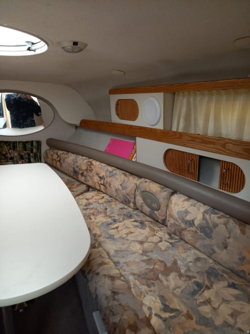 Four Winns Vista 258