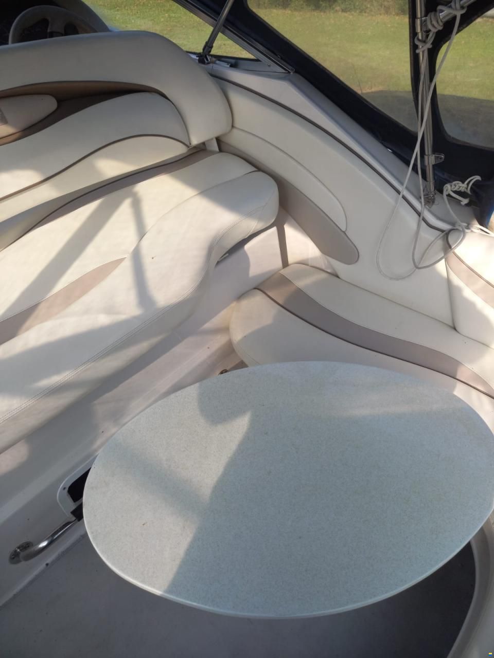 Four Winns Vista 258