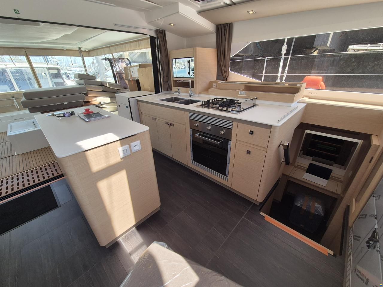 Fountaine Pajot AURA 51