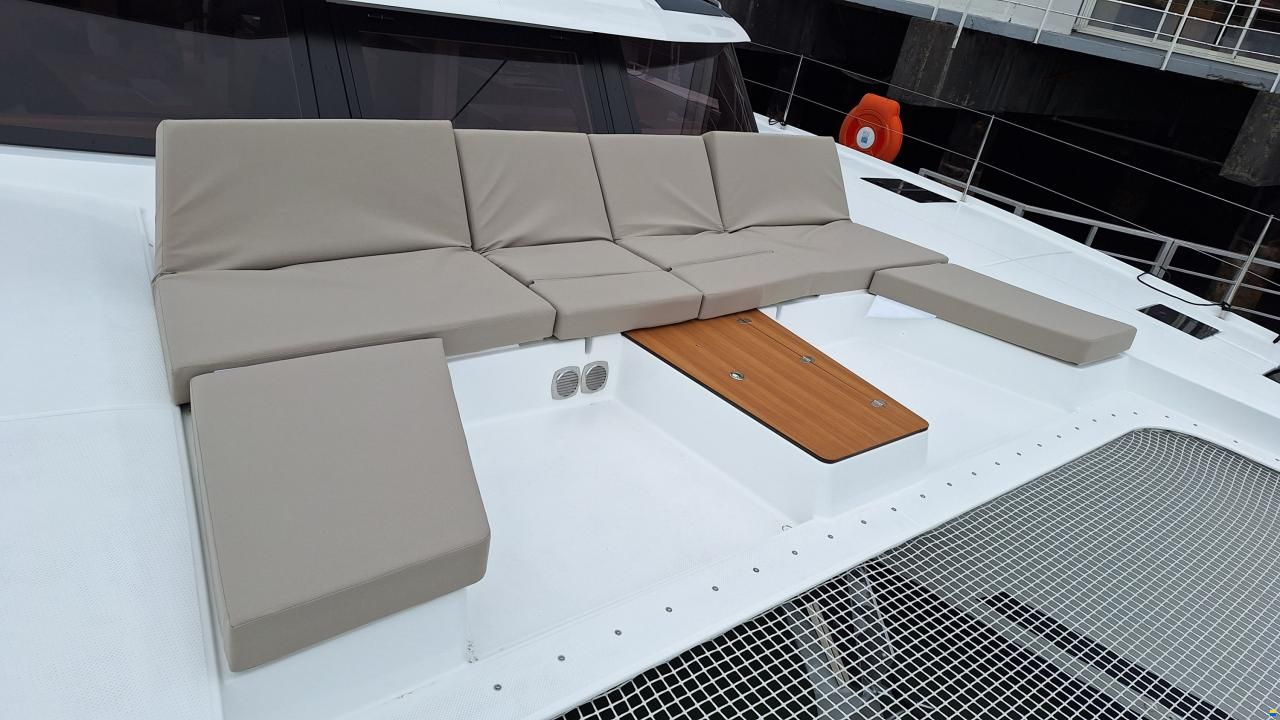 Fountaine Pajot AURA 51