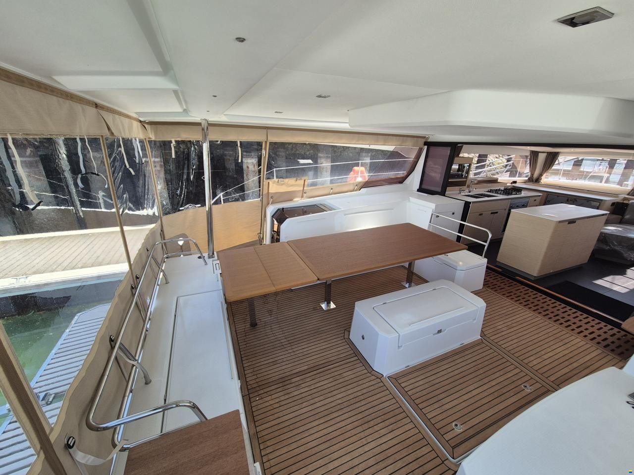 Fountaine Pajot AURA 51