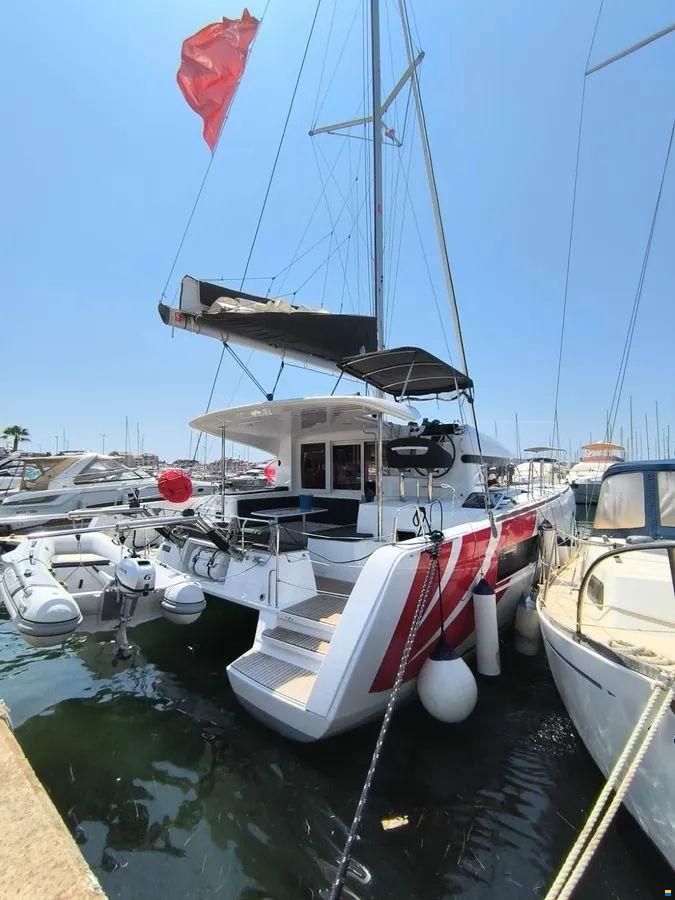 Lagoon 40