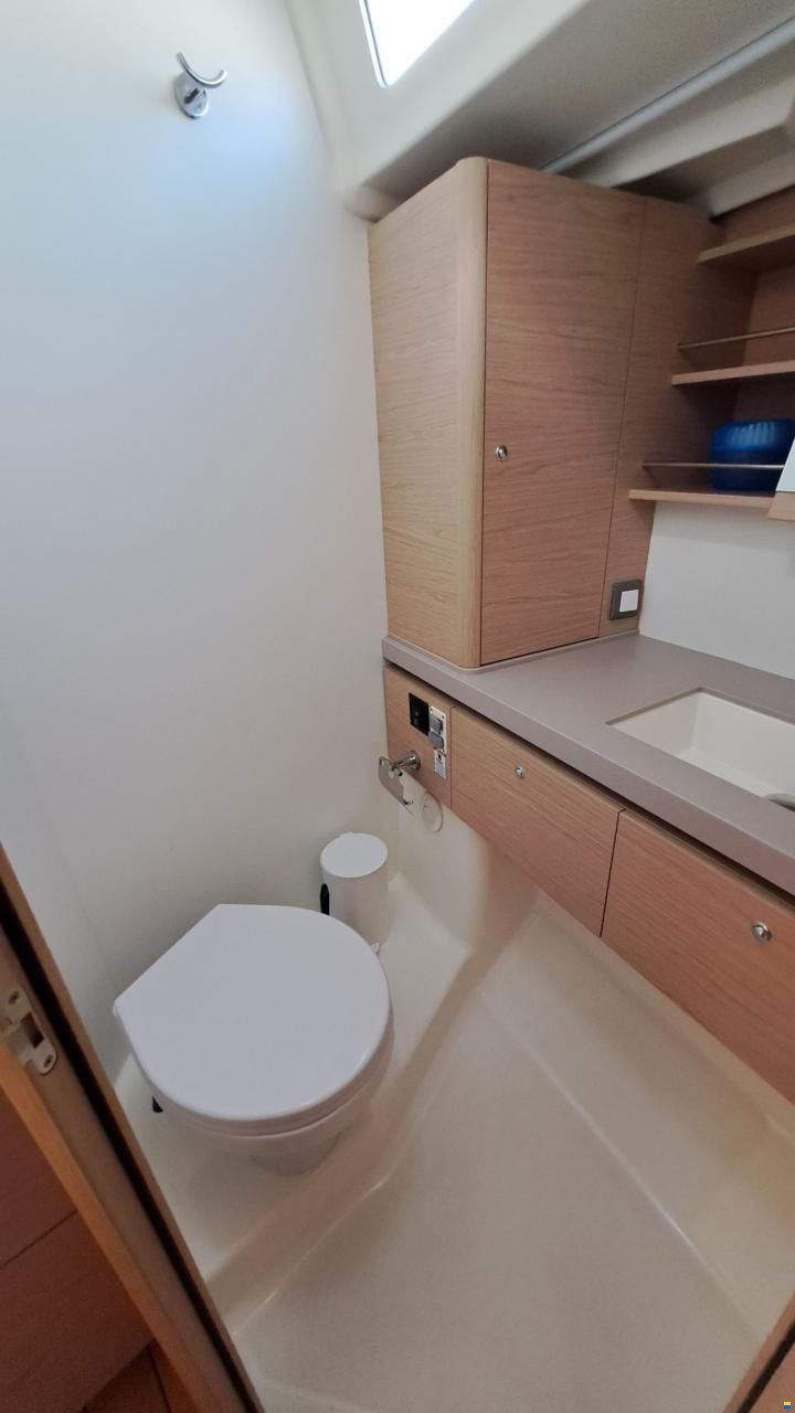 Beneteau Oceanis 51.1