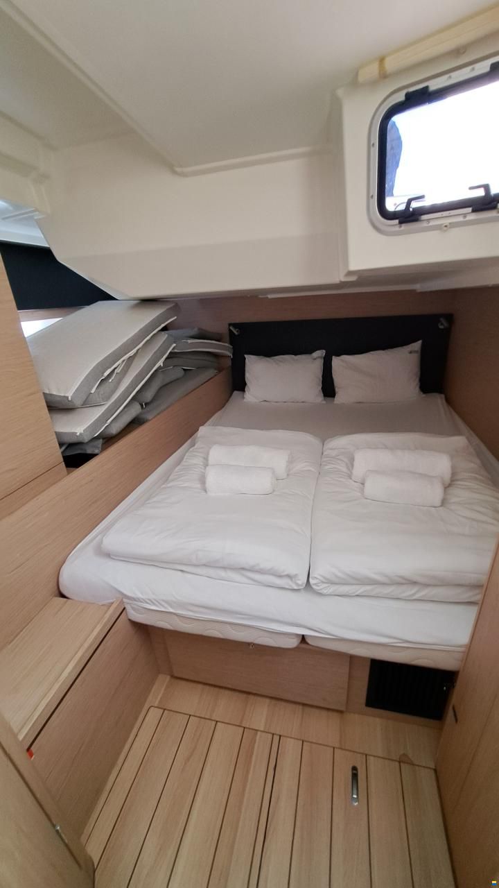Beneteau Oceanis 51.1