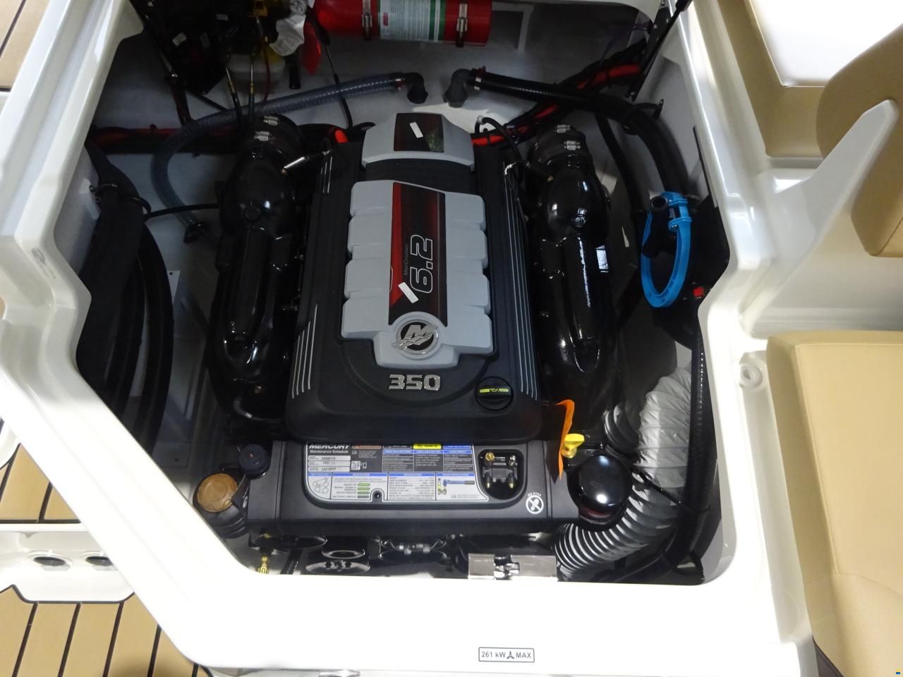 Sea Ray 230 SDXE