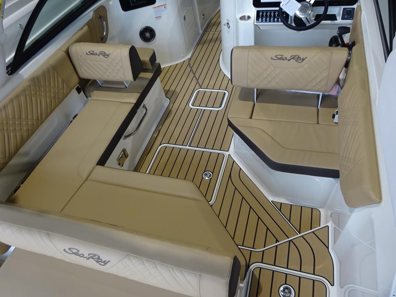 Sea Ray 230 SDXE