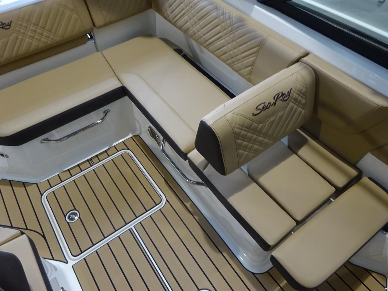 Sea Ray 230 SDXE