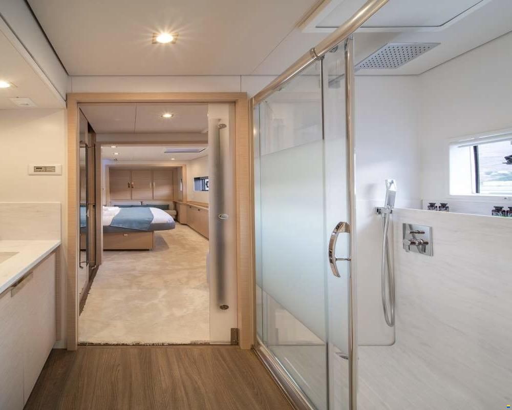 Fountaine Pajot Alegria 67
