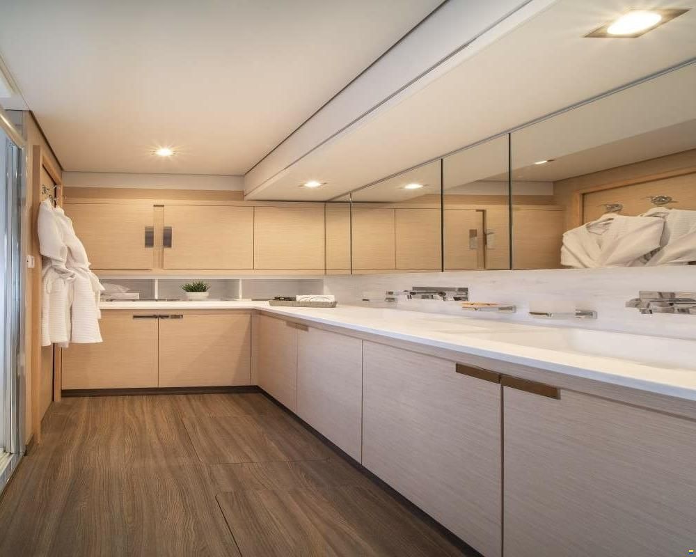 Fountaine Pajot Alegria 67