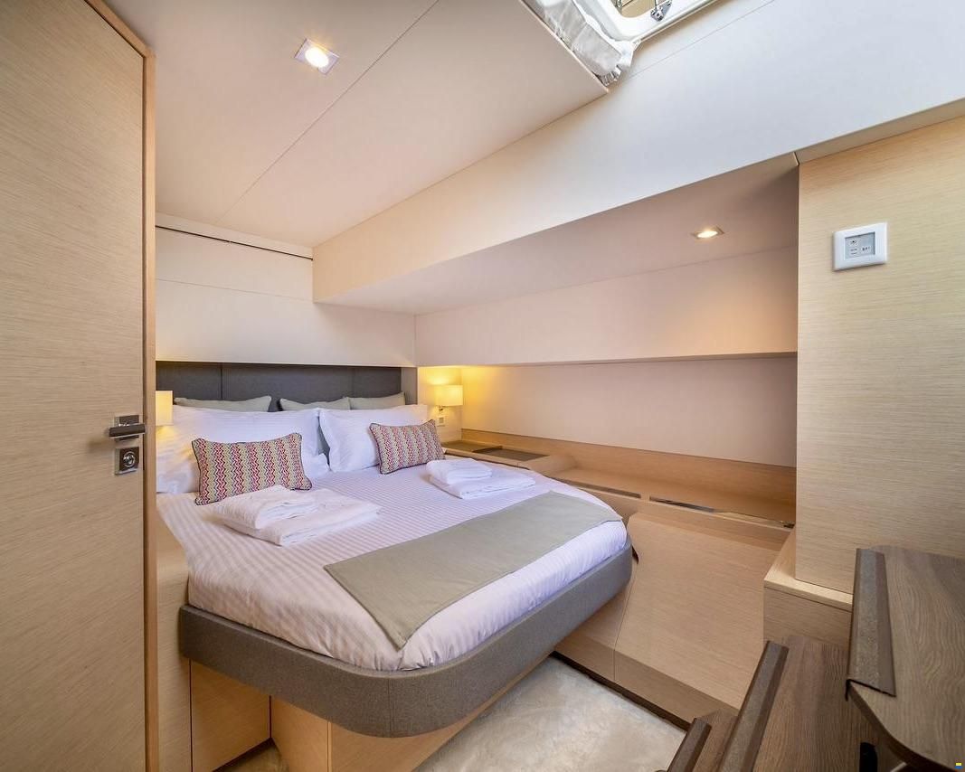 Fountaine Pajot Alegria 67