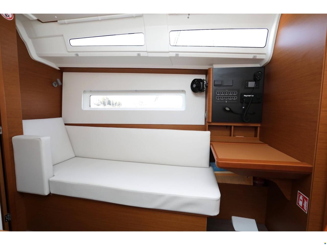 Jeanneau Sun Odyssey 380