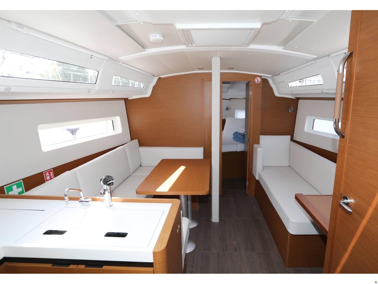 Jeanneau Sun Odyssey 380