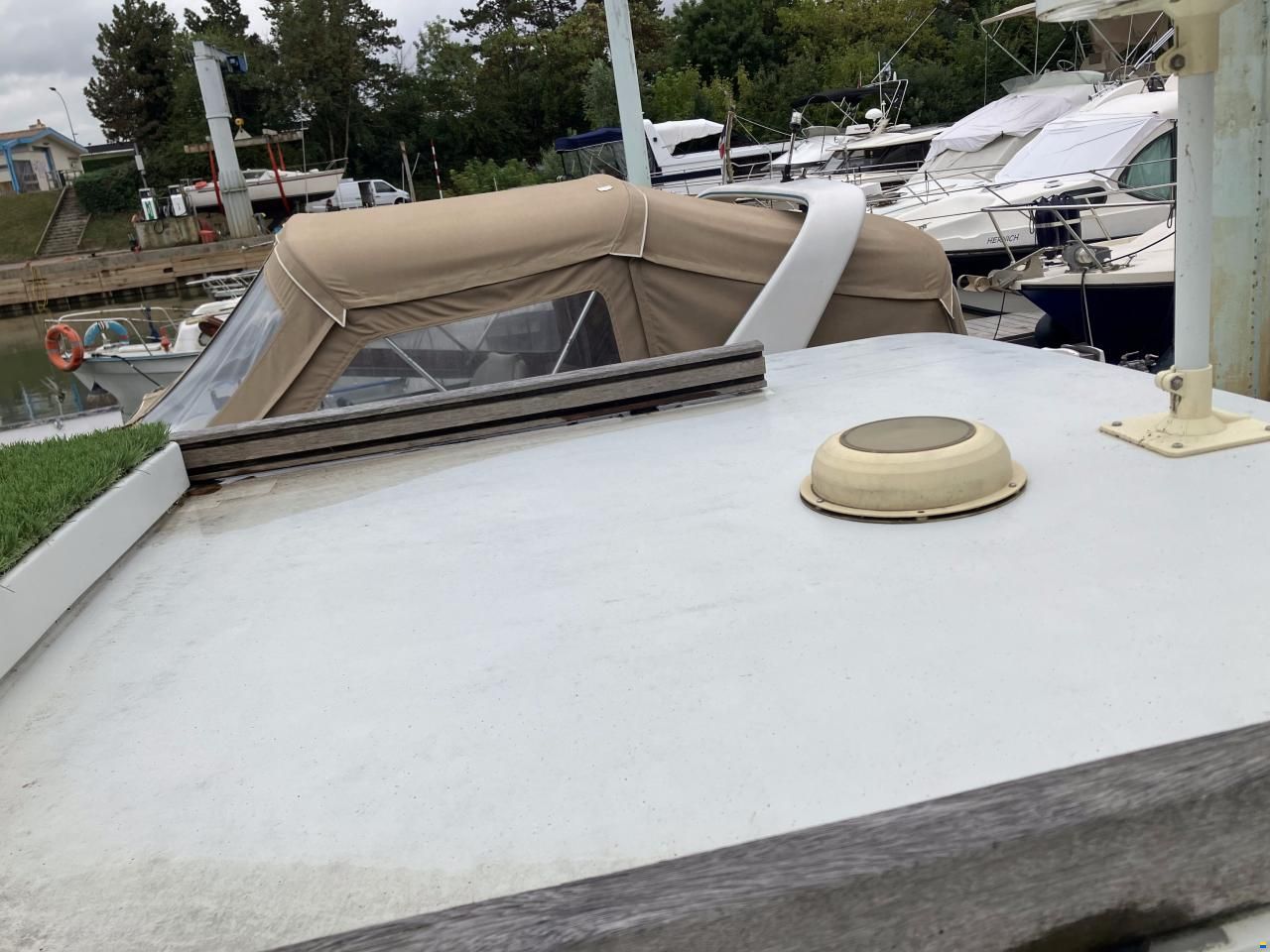 Locaboat P&eacute;nichette