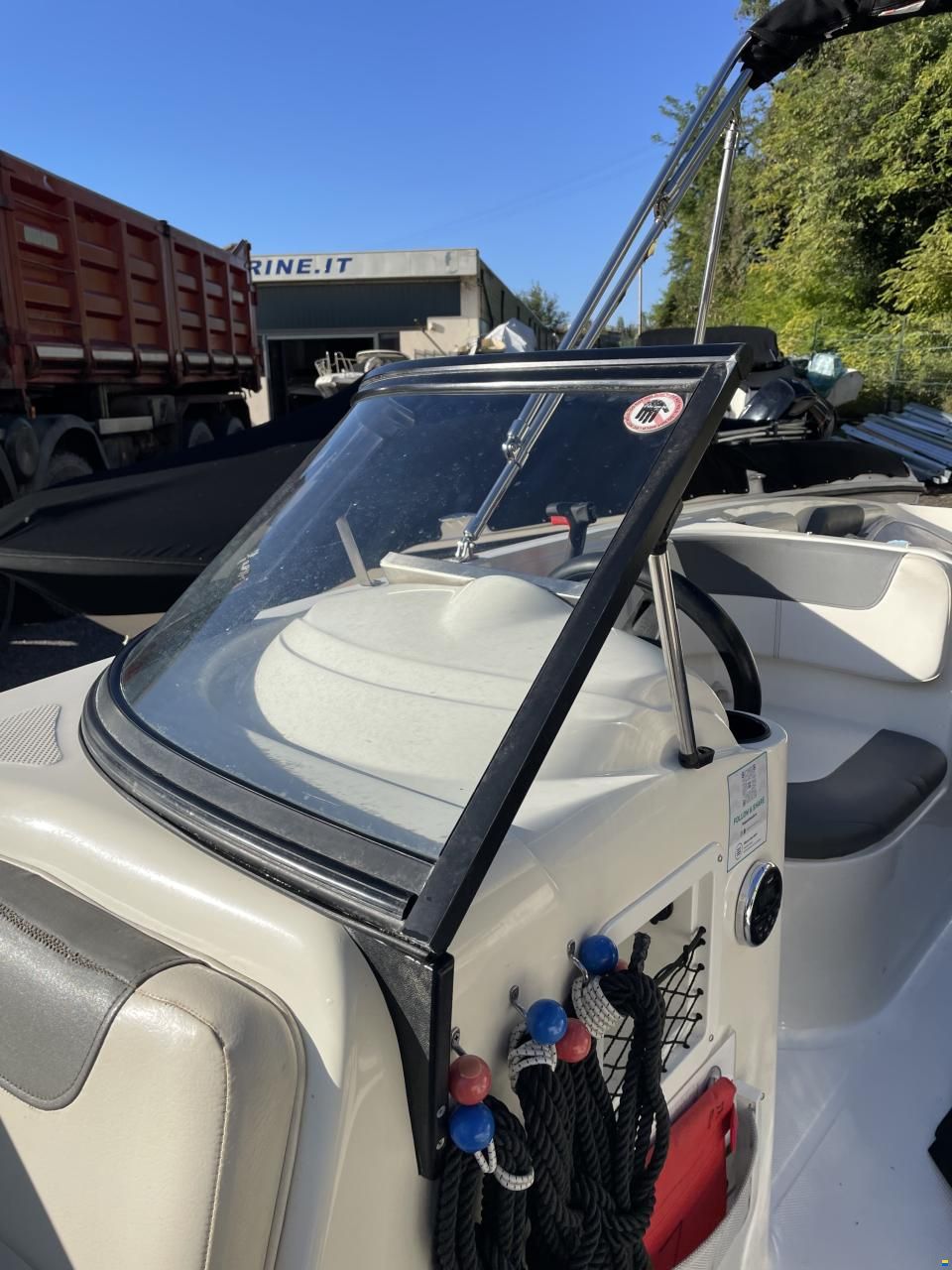 Bayliner Element E6