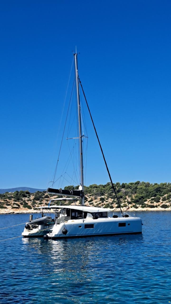 Lagoon 42