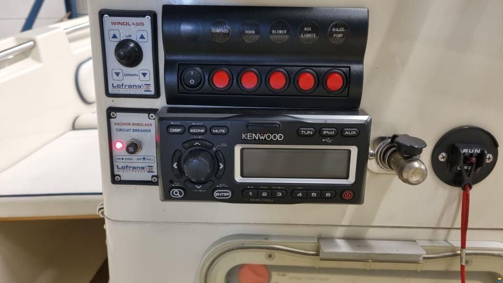 Scanner Envy 710 RIB 300pk met trailer