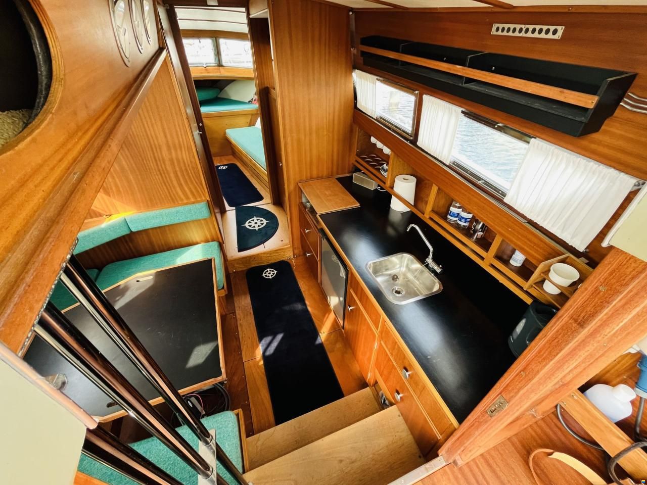 Coronet 32 Oceanfarer
