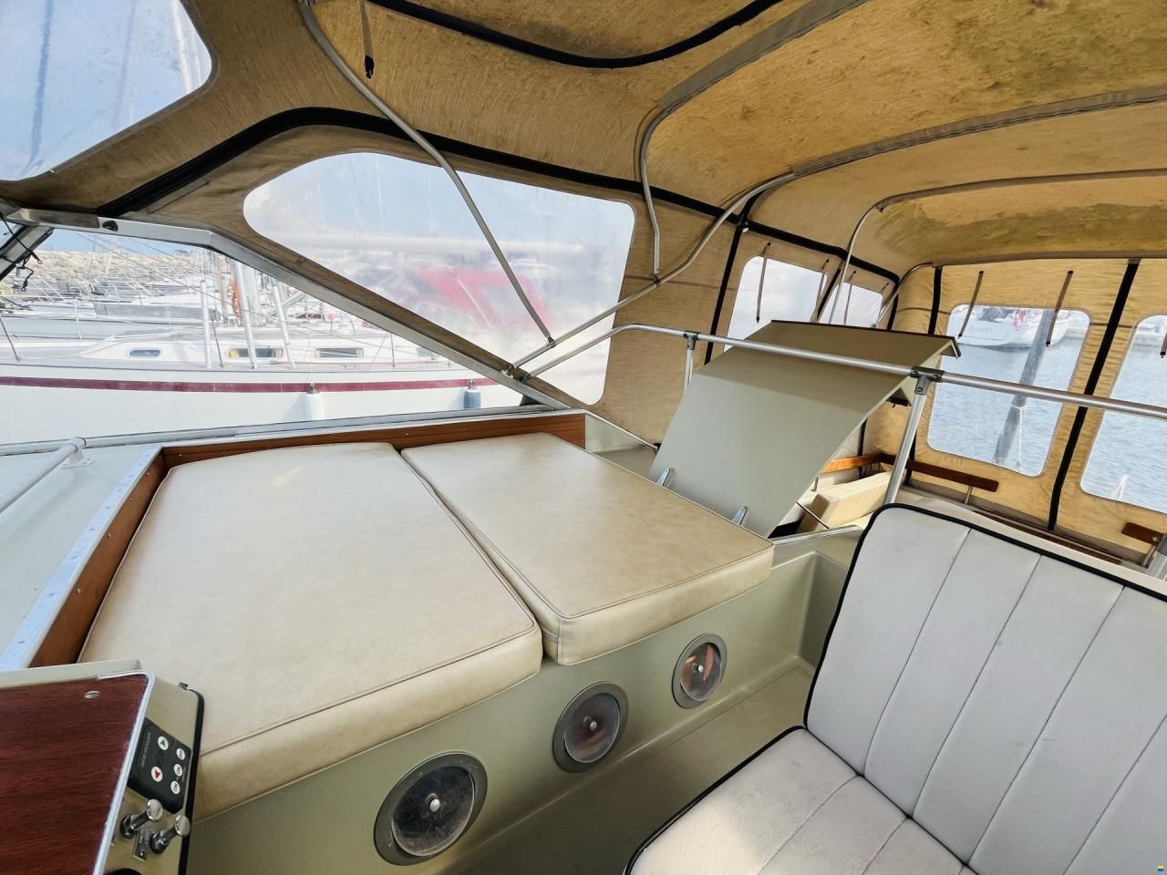 Coronet 32 Oceanfarer