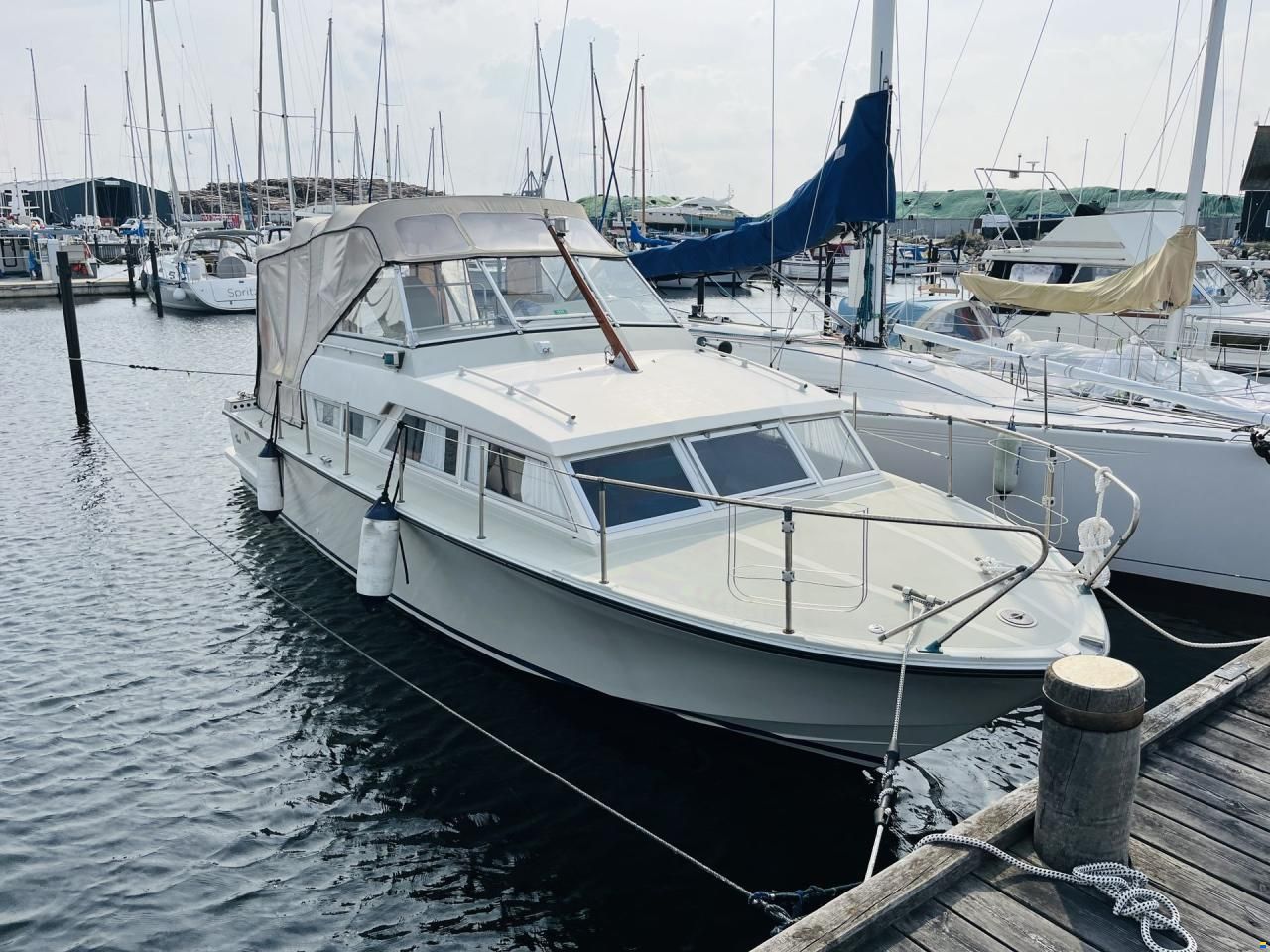 Coronet 32 Oceanfarer