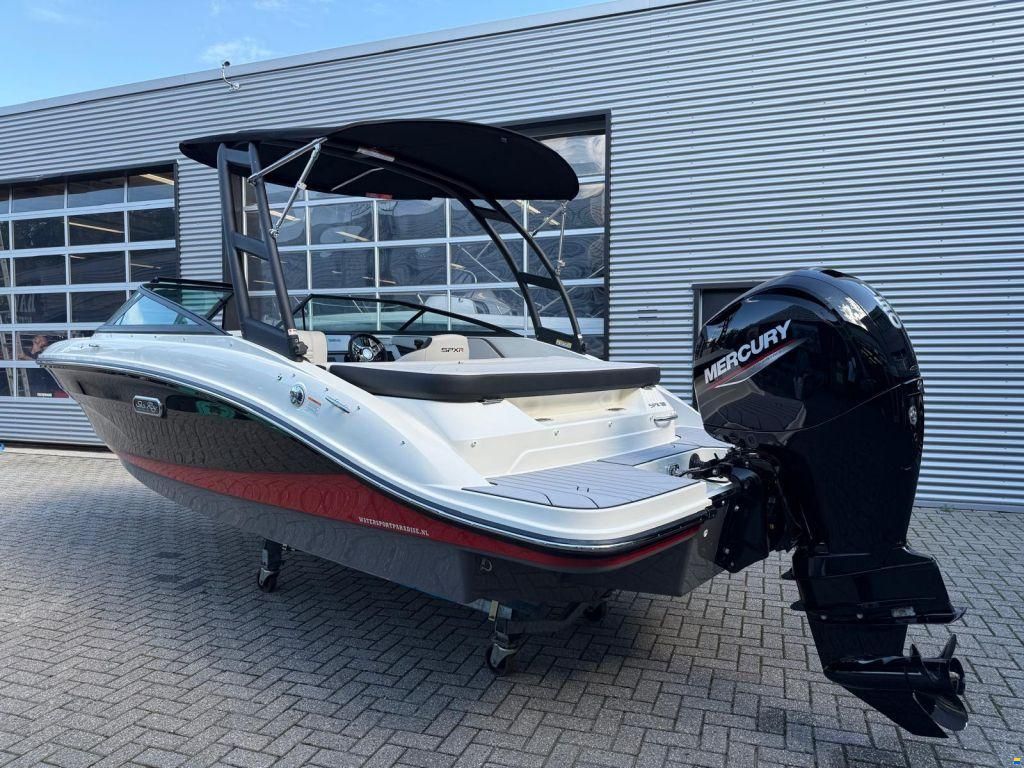Sea Ray SPX 190