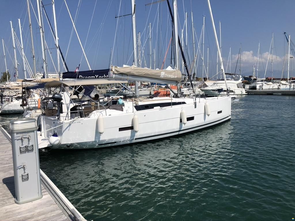 Dufour 430 GL