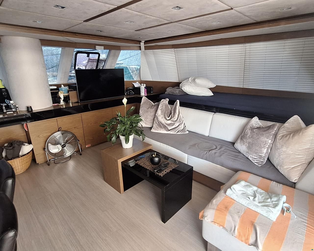 Sunreef 60 Loft Owner's Version