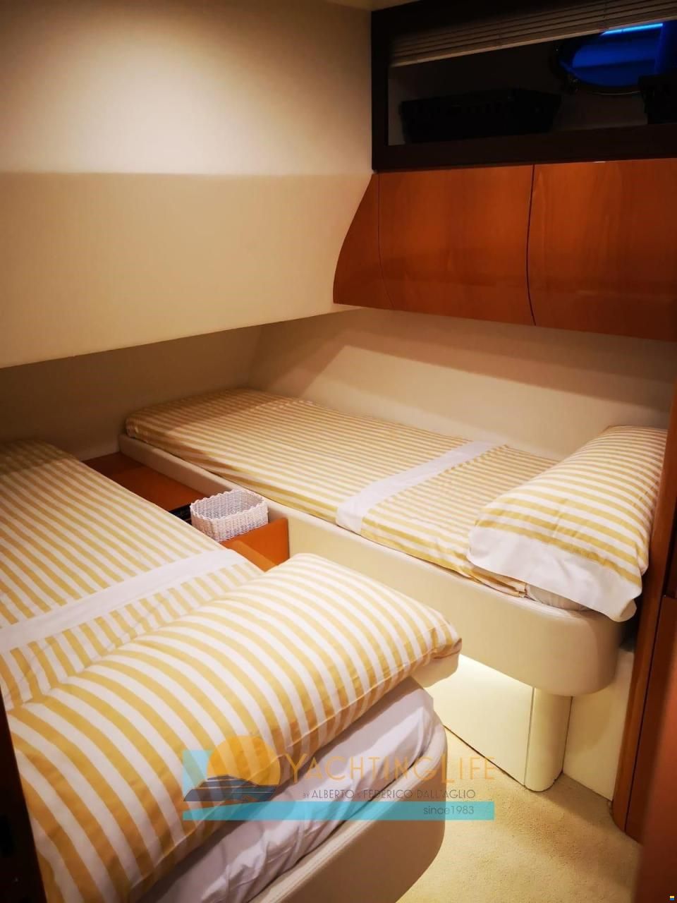 Pershing 56'