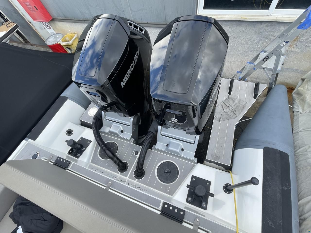 Rafnar 1200 Cross Cabin
