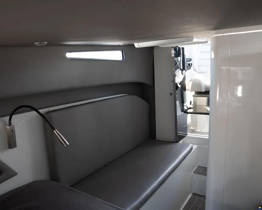 Rafnar 1200 Cross Cabin