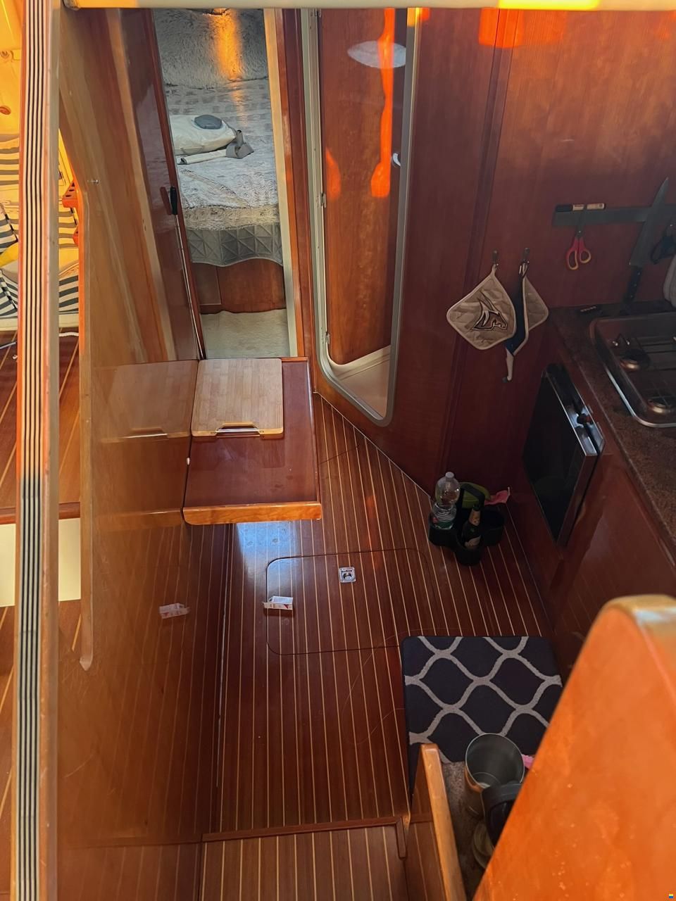 Azimut Flybridge 37