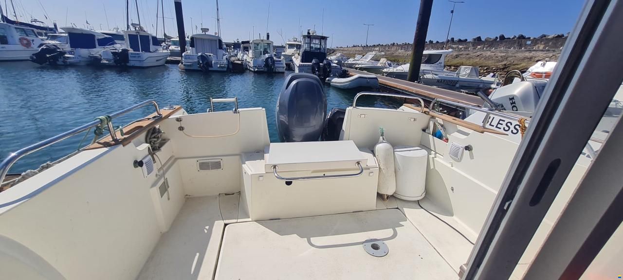 Jeanneau Merry Fisher 725