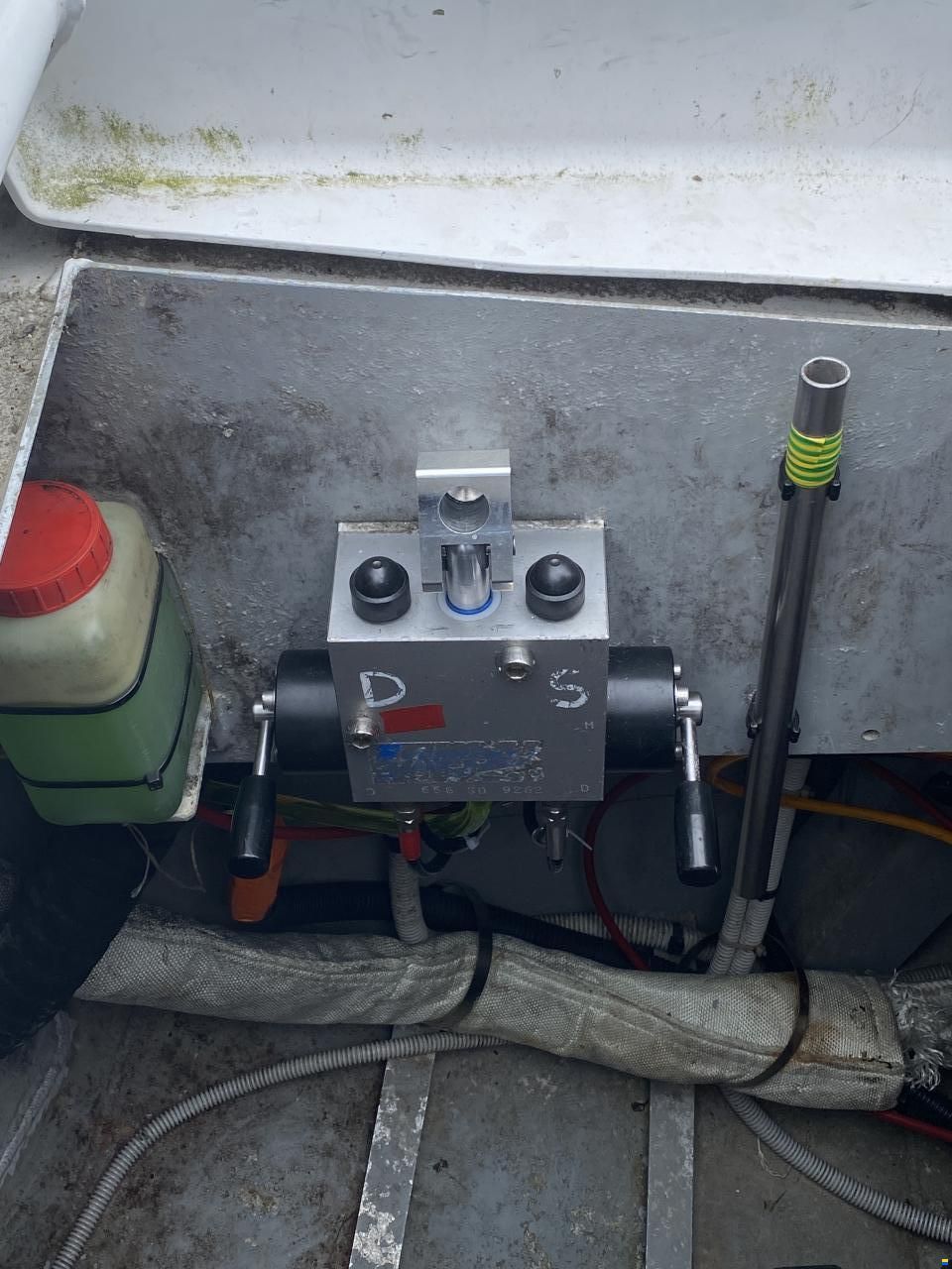 Alubat Ovni 435