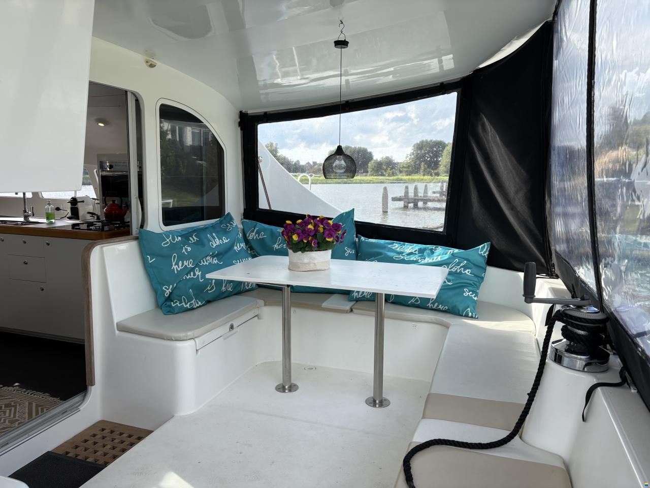 Lagoon 410