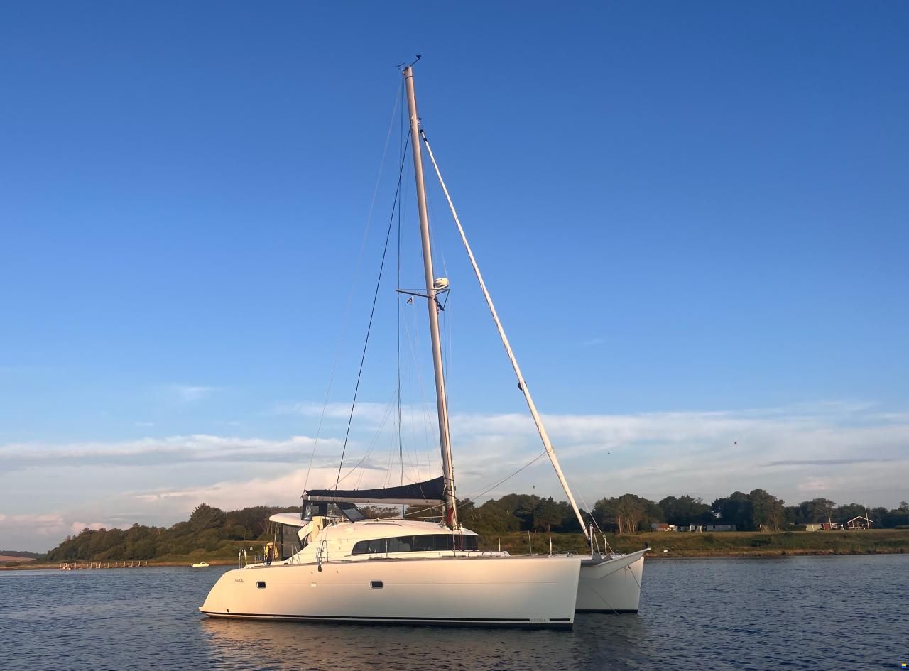 Lagoon 410
