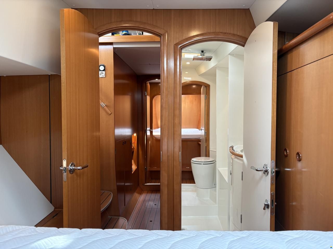 Lagoon 410
