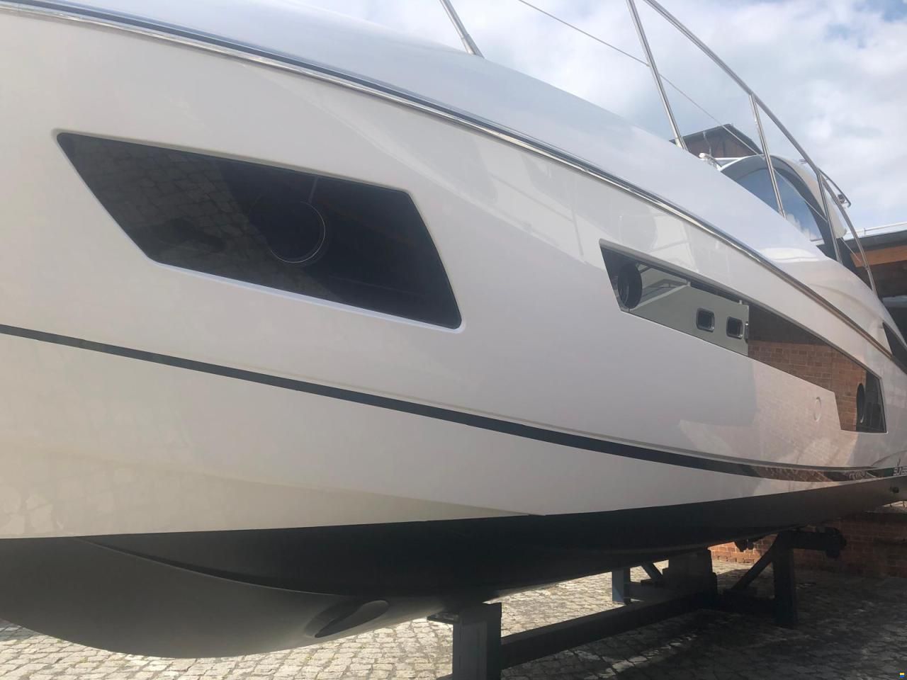 Sunseeker Portofino 40