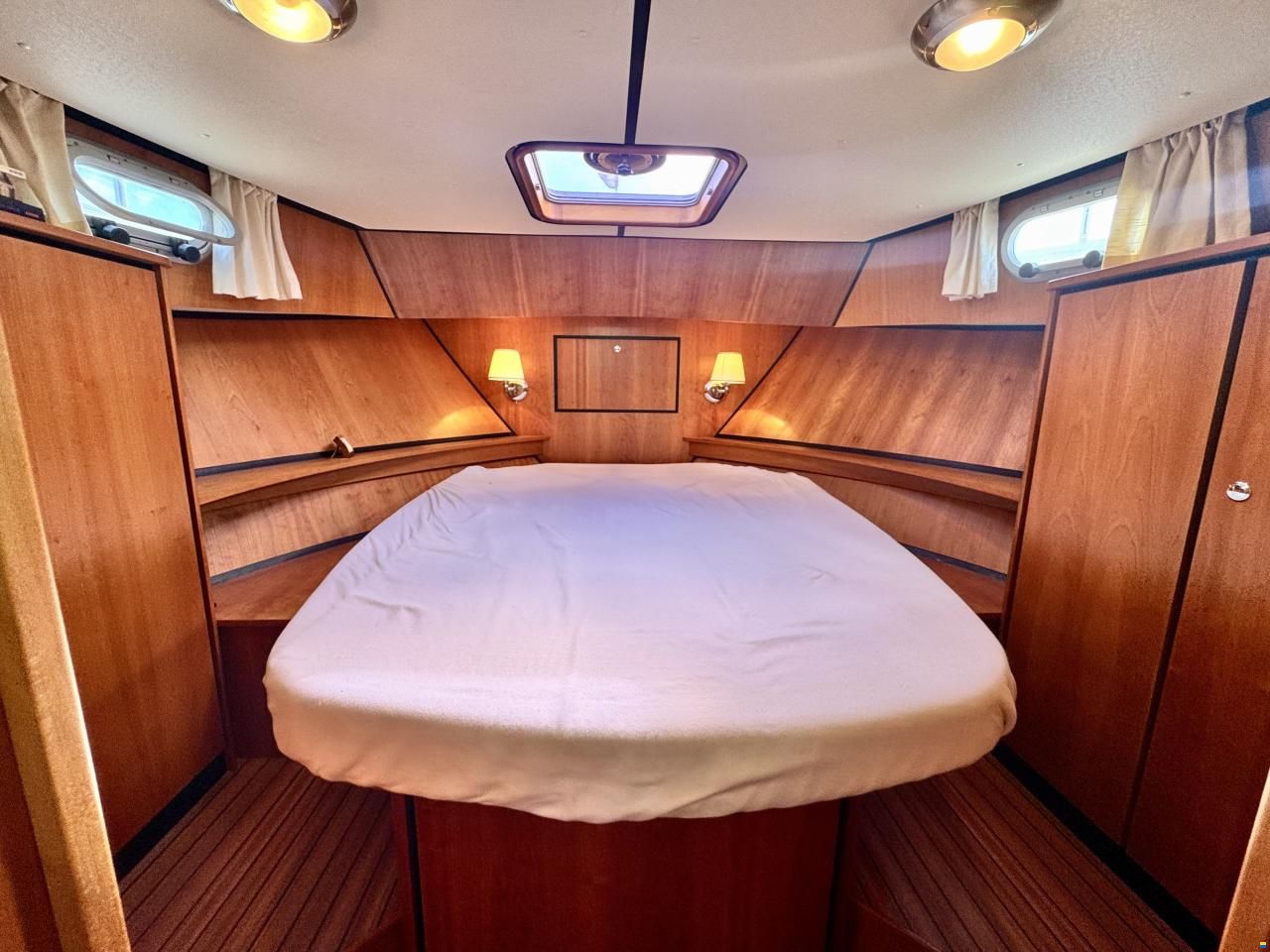 Linssen Grand Sturdy 29.9 AC