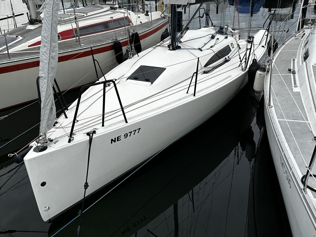 J Boats J 88