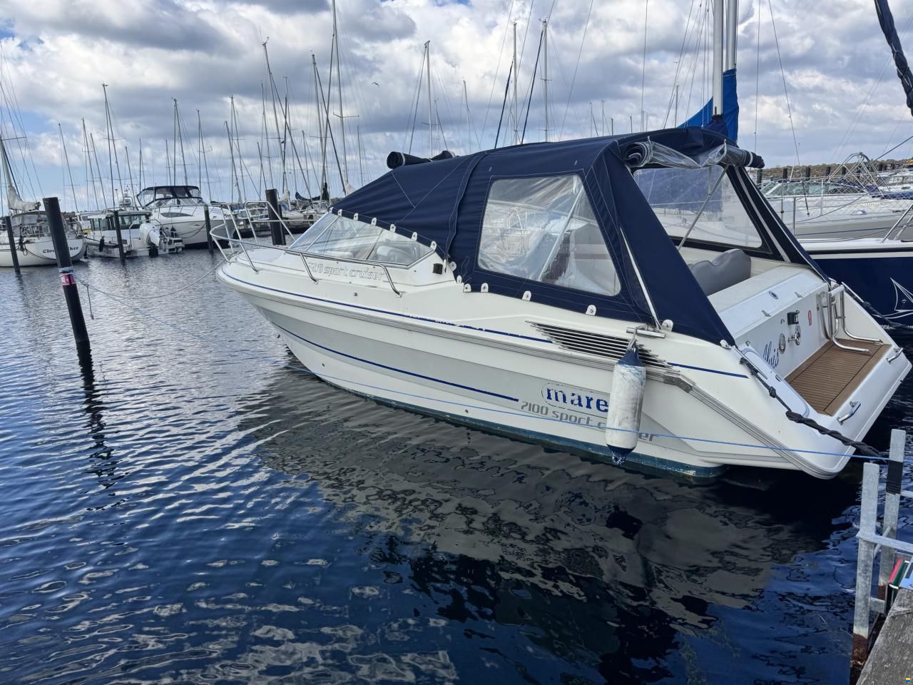 Marex 7100 Sport Cruiser