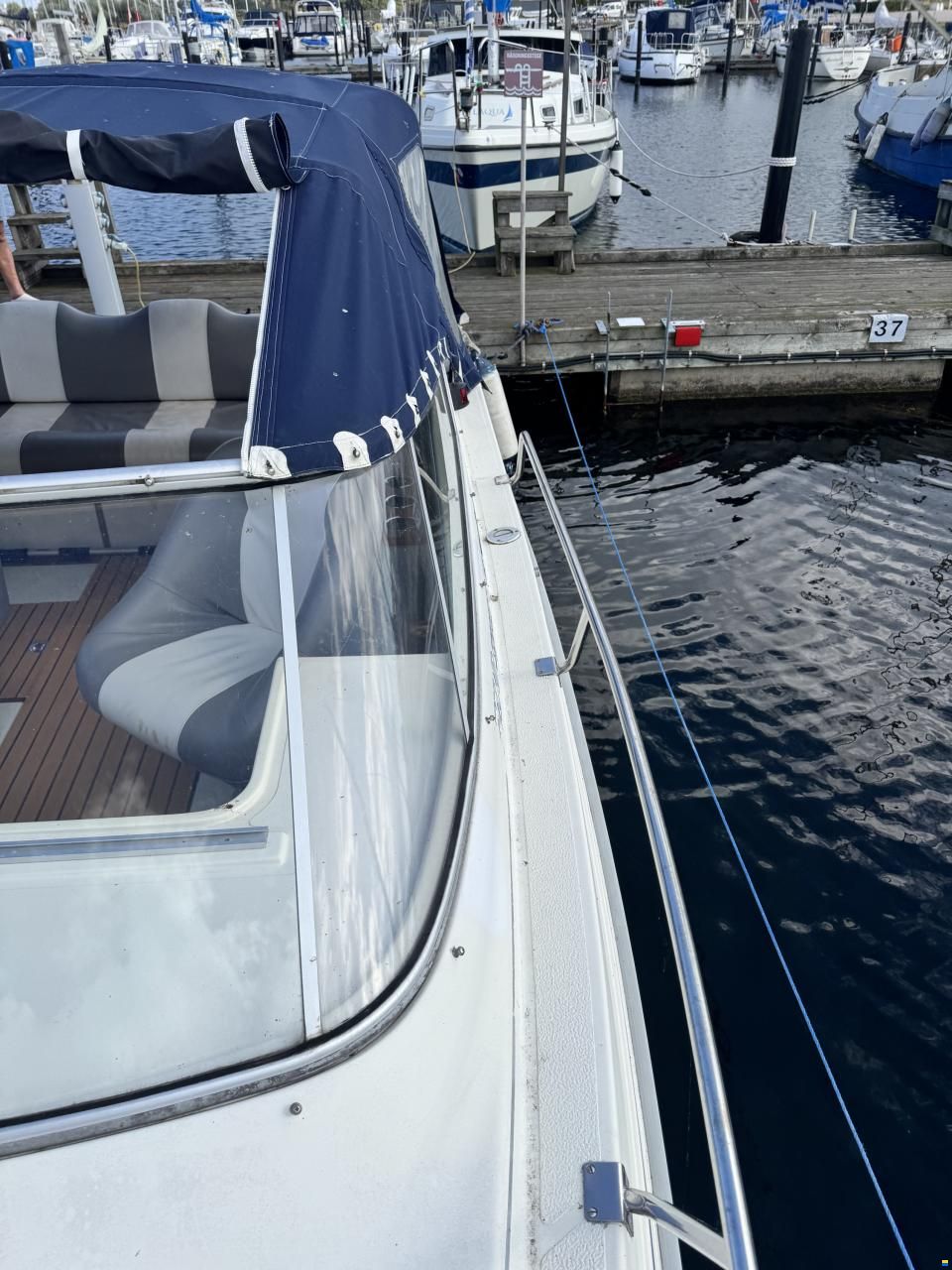 Marex 7100 Sport Cruiser
