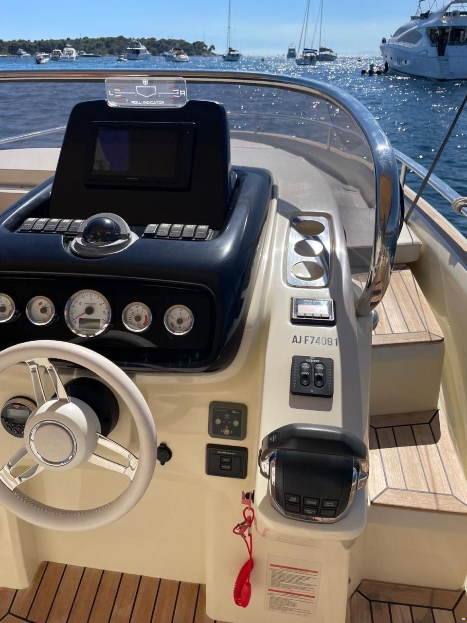 Invictus 280GT