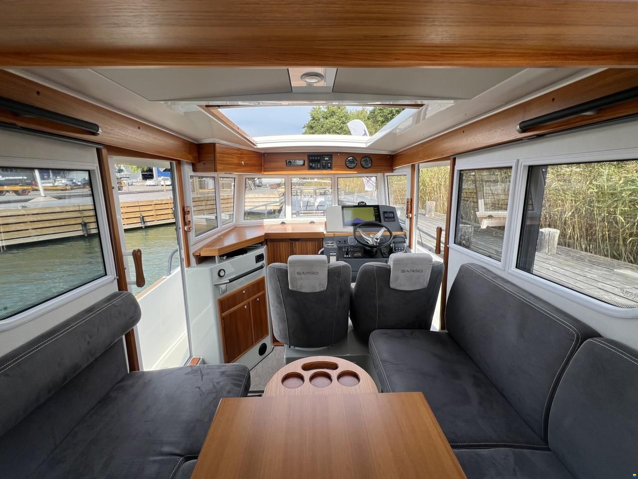 Sargo 28 Explorer