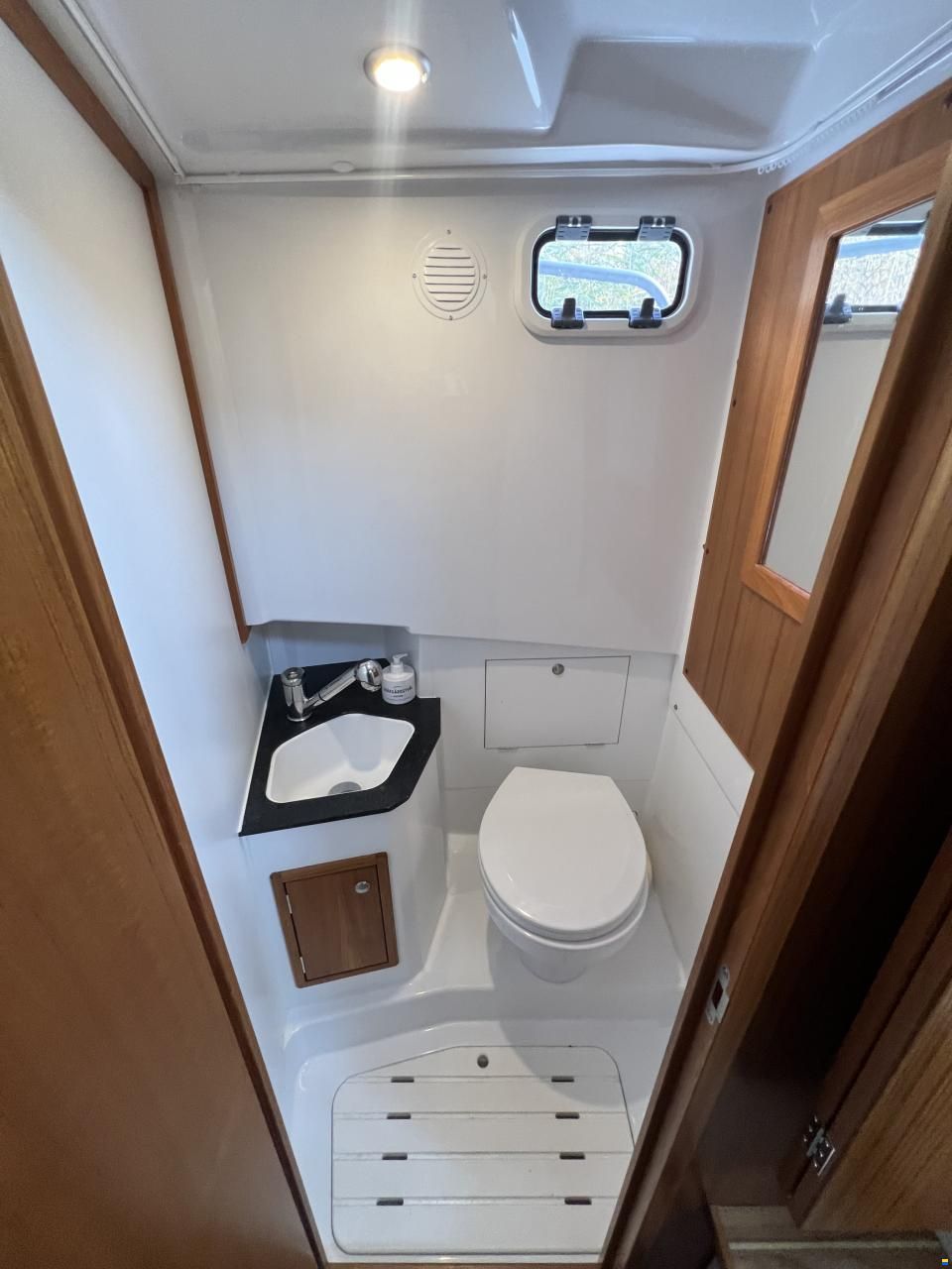 Sargo 28 Explorer