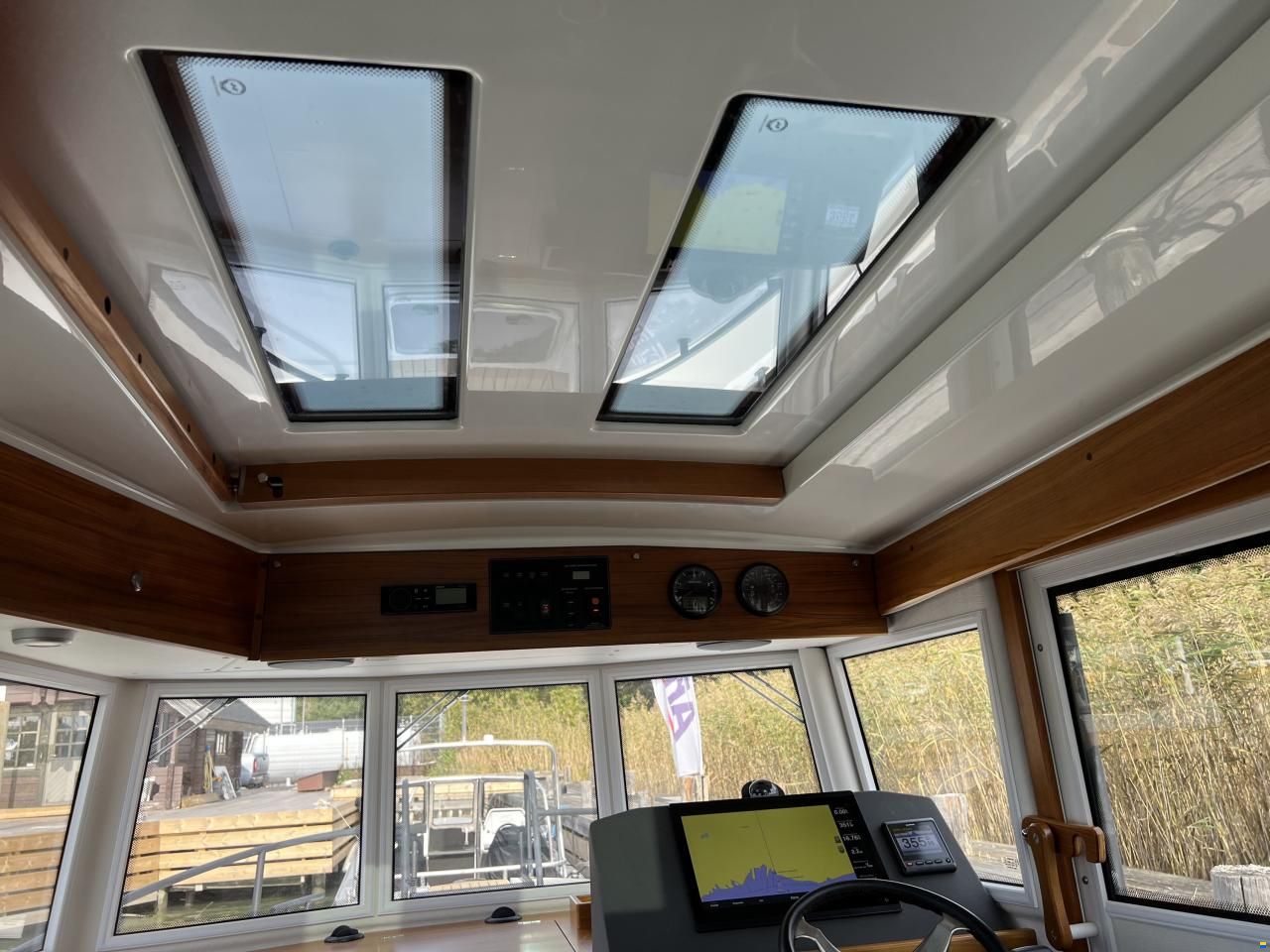 Sargo 28 Explorer
