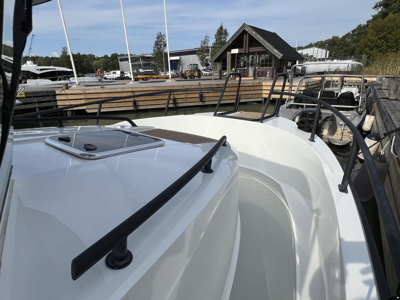 Sargo 28 Explorer
