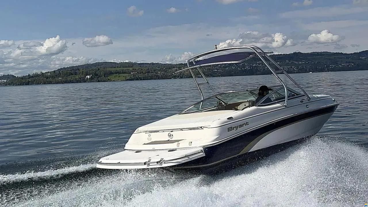 Bryant Boats 214 Bowrider