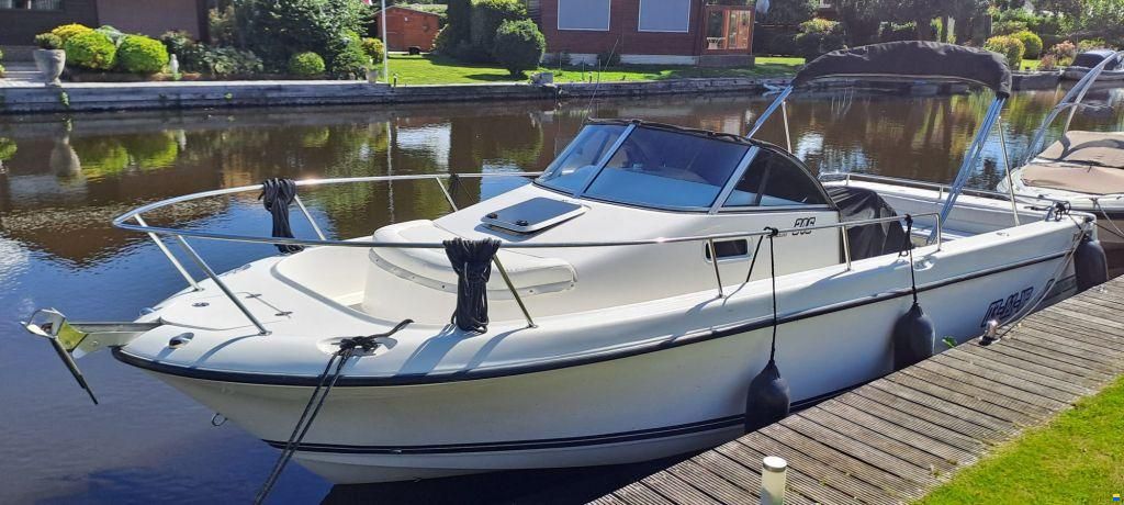 Shamrock 246 Adventure Kajuitboot