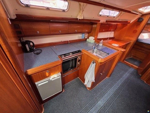 Bavaria 38-2